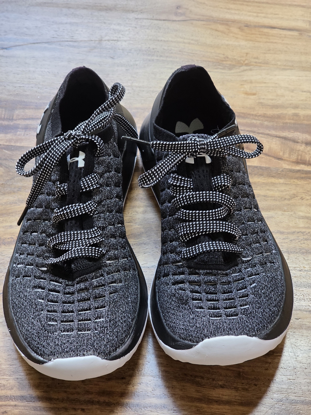 Under Armour Slingride 2- Black/White/Overcast Grey, Women's Size 6.5 - Picture 2 of 7